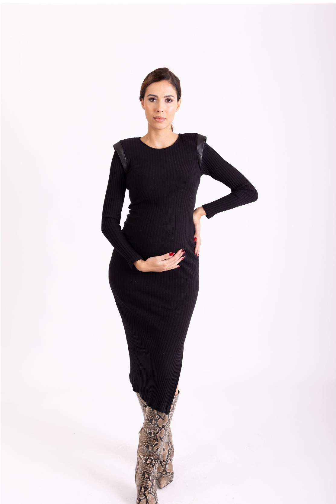 Slim-fit Ribbed Knit Maternity Dress